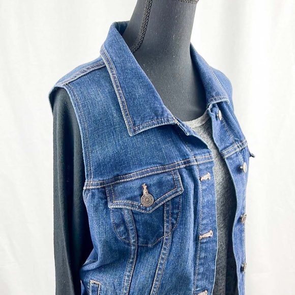 Old Navy Women's Sleeveless Jacket - Picture 4 of 10